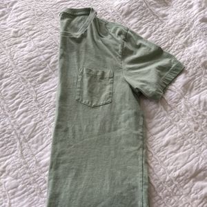 3/$20 J Crew Men's Slim Washed T-shirt SizeM